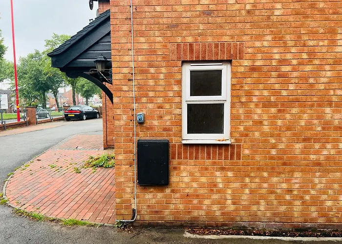 Tyburn Home, Birmingham With Free Parking